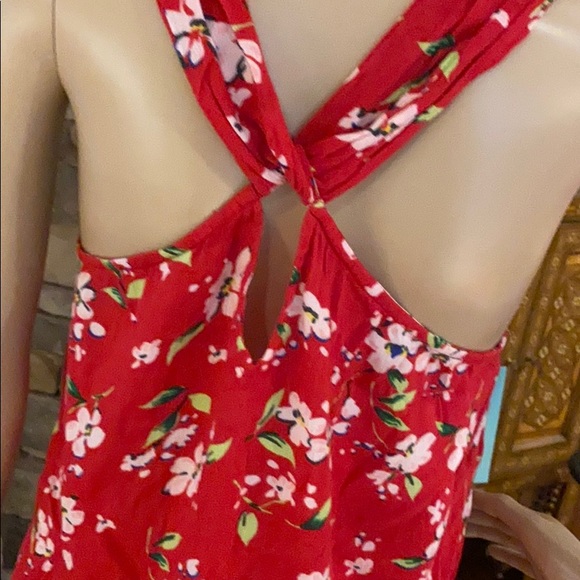 Abound Red Floral Tank❤️ - Picture 3 of 8